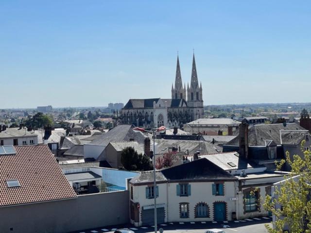 Maison Latour Bed & Breakfast Cholet Exterior photo